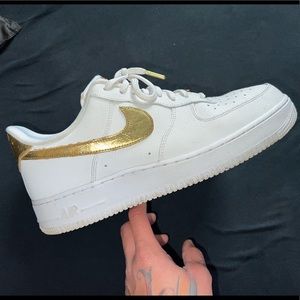 Mens White & Gold AF1’s